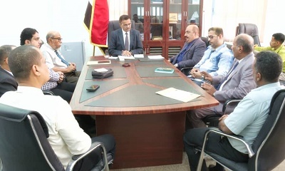 الأمين العام لمحلي حضرموت يعقد لقاءً لمناقشة خطط وبرامج دعم القطاع التربوي