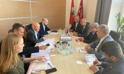 أسبوع حضرموت يثمر تعاوناً اقتصادياً .. جامعة حضرموت تبحث آفاق التجارة والسياحة العلاجية والرقمنة مع غرفة تجارة موسكو