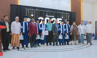 مدير عام سيئون يشهد حفل تخرج طلاب الدفعة الأولى من مرحلة التعليم الأساسي والسادسة من قسم رياض الأطفال بمدارس وادي حضرموت العالمية.