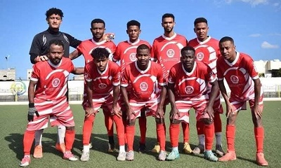 محافظ حضرموت يهنئ نادي وحدة المكلا بالتأهل المستحق لدوري الدرجة الثانية