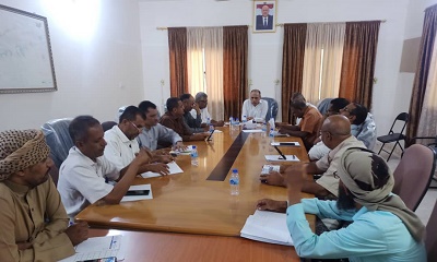 توقيع عقد اتفاق المناقصة رقم (1) العام 2025 باعمال تركيب الخط الرئيسي المغذي لمنطقة صليله بمدينة سيئون