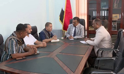 الأمين العام لمحلي حضرموت يشيد بتدخلات مؤسسة يمان للتنمية في دعم القطاع الصحي بالمحافظة