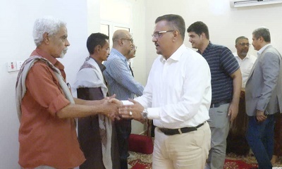 الأمين العام لمحلي حضرموت يقدم واجب العزاء لأسرة آل بلعفير 