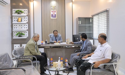 الوكيل العامري يناقش عدد من القضايا التنموية والخدمية المتعلقة بمديرية سيئون وسبل تطويرها