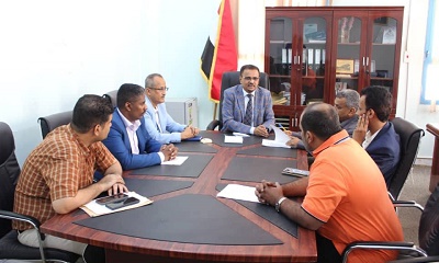 السلطة المحلية بحضرموت تعقد اجتماعًا طارئًا لمناقشة تدهور خدمة الكهرباء.. ومؤسسة الكهرباء تُعلن عن شبح ظلام دامس يهدد مدن الساحل خلال الساعات القادمة