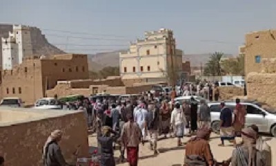 تشييع رسمي وشعبي مهيب لجثمان الفقيد المقدم أحمد بن مبارك بن غانم في مديرية رخية