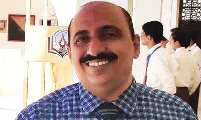 المدير باعبّاد يهنئ الطالبتين نور باحطاب وهبة بن عبدات لحصولهما على المركز الأول في اختبارات شهادة الثانوية العامة على مستوى الجمهورية ويبارك لأوائل المحافظة