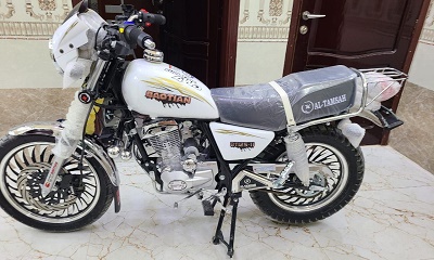 شرطة مديرية سيئون تستعيد دراجة نارية مسروقة بعد عملية تحري ناجحة 