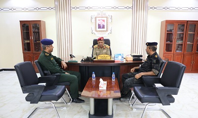 اللواء بارجاش يلتقي قيادات أمنية لمناقشة الانتشار الأمني والعسكري بساحل حضرموت