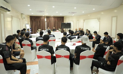 الوكيل العامري يلتقي بعثة المنتخب الأولمبي بمدينة سيئون ويشيد بالتحضيرات للمشاركة الآسيوية