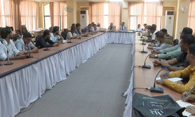 الأمين العام لمحلي حضرموت يُشرف على فتح مظاريف مشروع استكمال وترميم سور جامعة حضرموت منطقة فلك