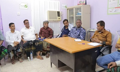 السلطة المحلية بالشحر تناقش أبرز الاحتياجات الخدمية والتنموية لأهالي وادي عرف