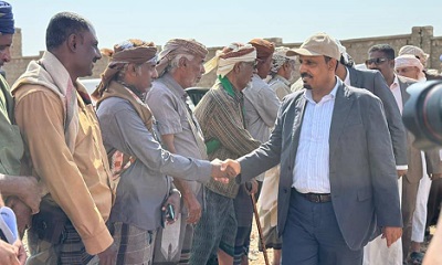 محافظ حضرموت يتفقد أوضاع مديريتي الضليعة ودوعن ويطلع على احتياجات مواطنيها ويوجه بسرعة إغاثة المتضررين