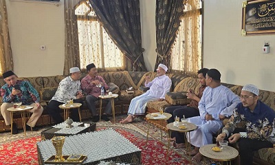 رئيس جامعة الأحقاف يستقبل سفير جمهورية إندونيسيا لدى اليمن