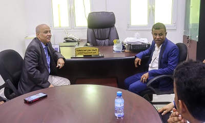 رئيس محكمة استئناف حضرموت يبحث مع مدير عام مديرية الشحر تعزيز التعاون المشترك