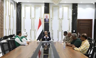 محافظ حضرموت يبحث مع مدير مكتب البرنامج السعودي جوانب تفعيل الأنشطة الشبابية والرياضية