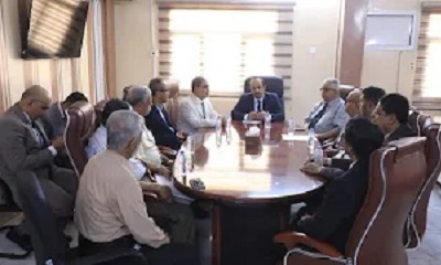 محافظ حضرموت يناقش الأوضاع العامة لجامعة حضرموت والطموحات المستقبلية