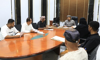 محافظ حضرموت يطلع على احتياجات المواطنين ويوجه بتسهيل متطالباتهم