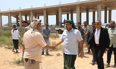 محافظ حضرموت يقدم التعازي في وفاة الفقيد صلاح بن سالم باذياب