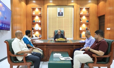 محافظ حضرموت يناقش احتياجات مديرية حجر وإصلاح أضرار السيول