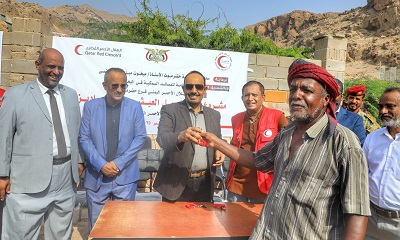 محافظ حضرموت يدشّن مشروع تحسين سبل العيش ودعم الصيادين بمدينة بروم