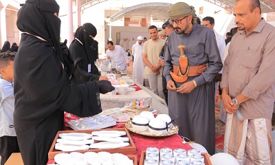 “شبام تُضيء بالإبداع النسوي… قصة نجاح تُكتب بأيديهن” 