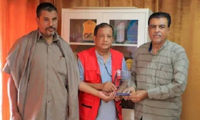 مدير عام القطن يكرم رئيس جمعية الهلال الأحمر اليمني بحضرموت الدكتور مرتضى بن يحيى