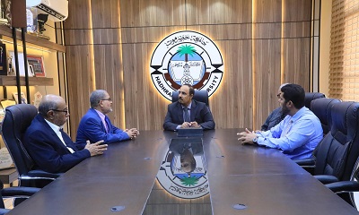 المحافظ بن ماضي يناقش مع رئاسة جامعة حضرموت سير العام الأكاديمي الحالي ويشيد بجهودها في تعزيز الجودة والبحث العلمي