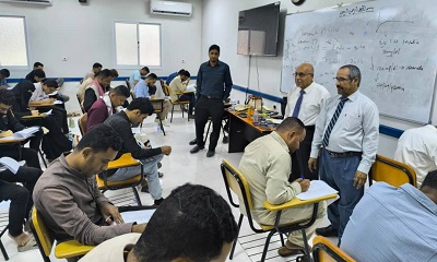 عميد كلية الطب بسيئون يتفقد سير امتحانات المجلس الطبي الأعلى