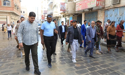 محافظ حضرموت يتفقد سير العمل في مشاريع تحسين  شوارع وأحياء مدينة المكلا