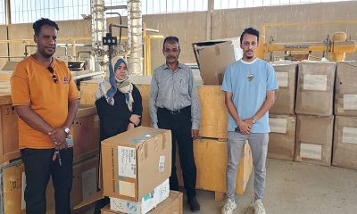 مكتب وزارة الصحة العامة والسكان بساحل حضرموت يرفد المركز الصحي بمديرية الضليعة بالأجهزة والمعدات الطبية لتجهيز غرفتي العمليات والعناية المركزة