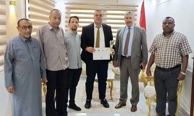 السفير اليمني في مصر يهنئ المهندس ماجد يادين بفوزه بالمركز الثاني في جائزة الشباب العربي للتنمية المتكاملة