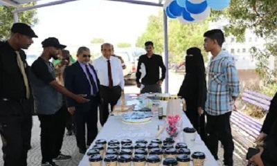 رئيس جامعة حضرموت يطلع على مشاريع تحسين البيئة التعليمية ويدشن عدد من الأنشطة الطلابية التوعوية والثقافية ويفتتح وحدة التعليم المستمر بكلية التمريض 