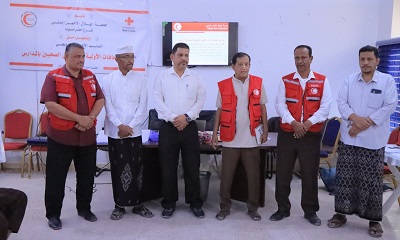 بدء دورتين تدريبية في الإسعافات الأولية للمرشدين الصحيين بمدارس التعليم العام بمديرية سيئون