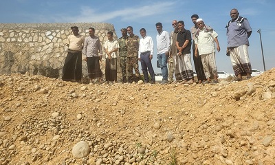 مدير عام مديرية الشحر يتفقد عددا من المشاريع الخدمية بمدينة الحامي