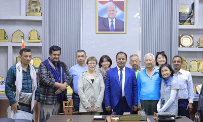 الوكيل العامري يلتقي بوفد من السيّاح من دولتي الصين واليابان ويؤكد أن وادي حضرموت متحف مفتوح للتاريخ والحضارة