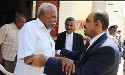 تقديراً للكفاءات الوطنية.. محافظ حضرموت يزور “العميد الركن أحمد الكلالي” أول حضرمي تخرج من الكلية الحربية بمصر