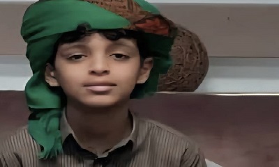 الطفل الحضرمي قصي الجابري من ساه يحيي الخط المسند الممتد إلى ألف عام قبل الميلاد