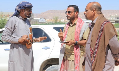 مدير عام شبام يتفقد موقع مشروع تطوير وتوسعة سوق الحوطة للخضار والفواكة واللحوم