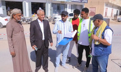 مدير عام سيئون يتفقد سير أعمال صيانة وترميم الحفريات الإسفلتية بعدد من شوارع المدينة