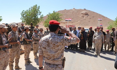 محافظ حضرموت يزور معسكر الجلاء ويشهد عرضًا رمزيًا لوحدات اللواء 23 ميكا