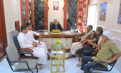 مدير عام سيئون يبحث مع مؤسسة أيادي الخير للتنمية تعزيز التدخلات في قطاعات الأمن الغذائي والصحة والتعليم.