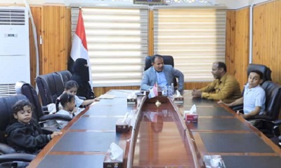 الوكيل العامري يلتقي بإدارة وطلاب مدرسة الأمل لذوي الهمم بمديرية تريم