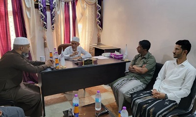 مدير عام مديرية دوعن يزور مؤسسة وادي دوعن للتنمية ويطّلع على مشاريعها وبرامجها