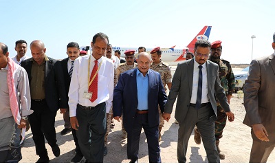 ​محافظ حضرموت يصل المكلا بعد أدائه اليمين الدستورية أمام فخامة رئيس مجلس القيادة الرئاسي