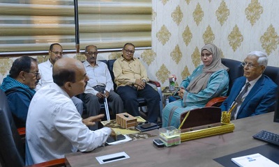 الفريق الرئاسي يطلع على سير عمل منسقية الانتقالي بجامعة حضرموت