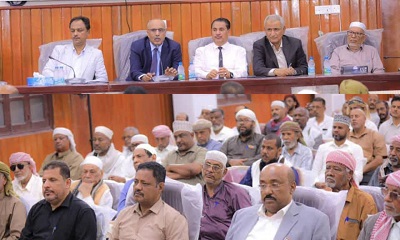 الكثيري يترأس لقاء موسعا بالمكتب التنفيذي وعقال الحارات والشخصيات الاجتماعية بسيئون