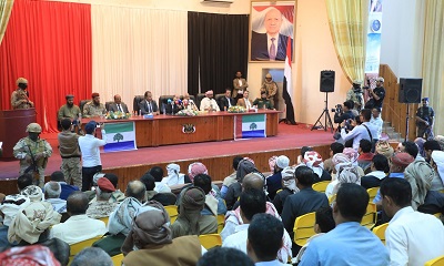 في لقاء عام بقيادة السلطة المحلية واعضاء المكتب التنفيذي وأعضاء مجلسي النواب والشورى والقيادات السياسية بوادي وصحراء حضرموت