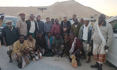 برئاسة عضو الهيئة العليا للمرجعية الشيخ يحيى باصمد .. وساطة قبلية تنجح في إطلاق سراح 120 محجتزاً لدى قوات الطوارئ فى معسكر الأدواس