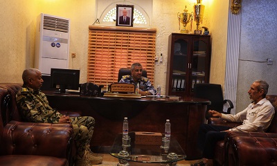 المدير العام للأمن والشرطة بساحل حضرموت يبحث مع مدير عام مديرية دوعن جهود تعزيز الأمن والاستقرار بالمديرية